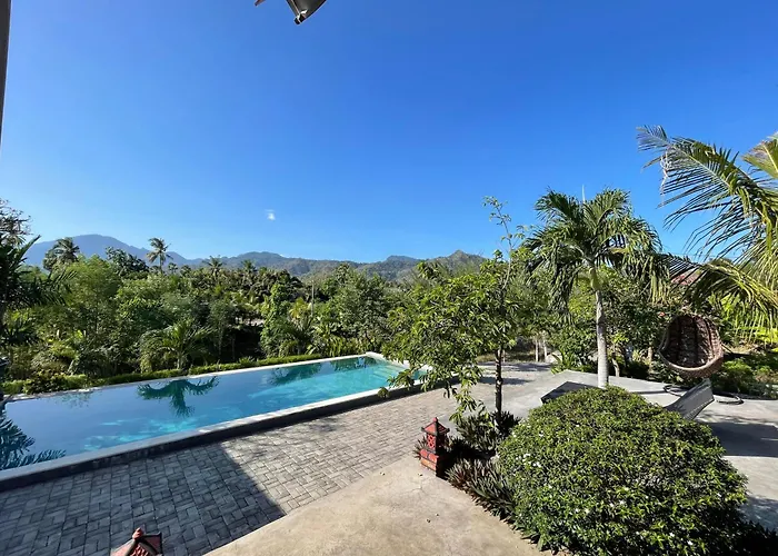 Hotel Eco Moringa Garden Banyuwedang